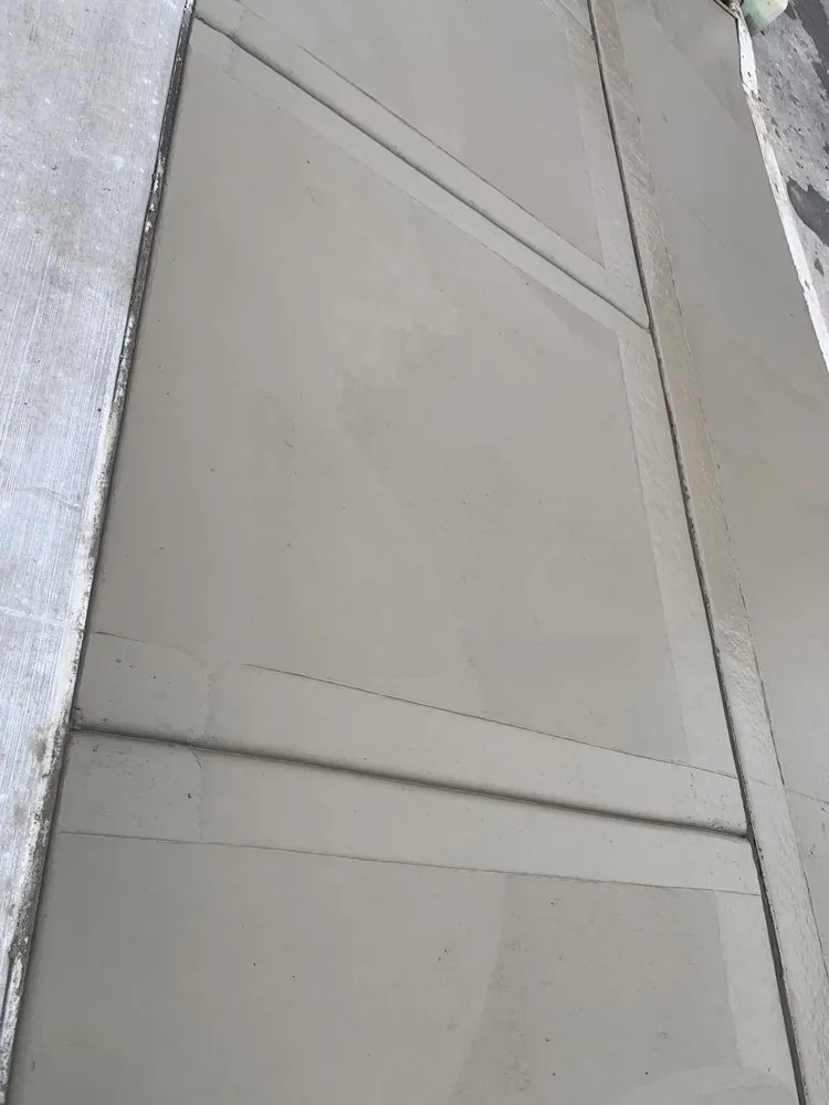 Expert lawn care service experts serving Kenosha, WI - Thomas Concrete & Landscape