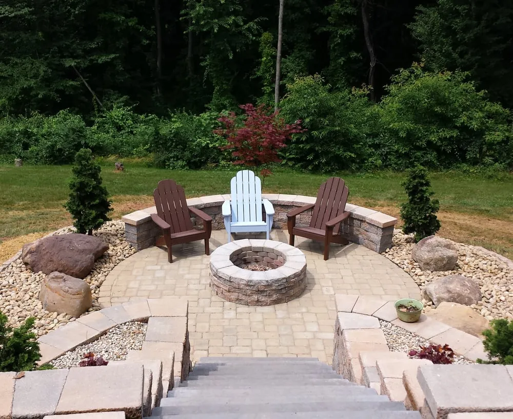 Local yard maintenance in Plainville, CT by Thomas-Hill Lawncare & Landscaping