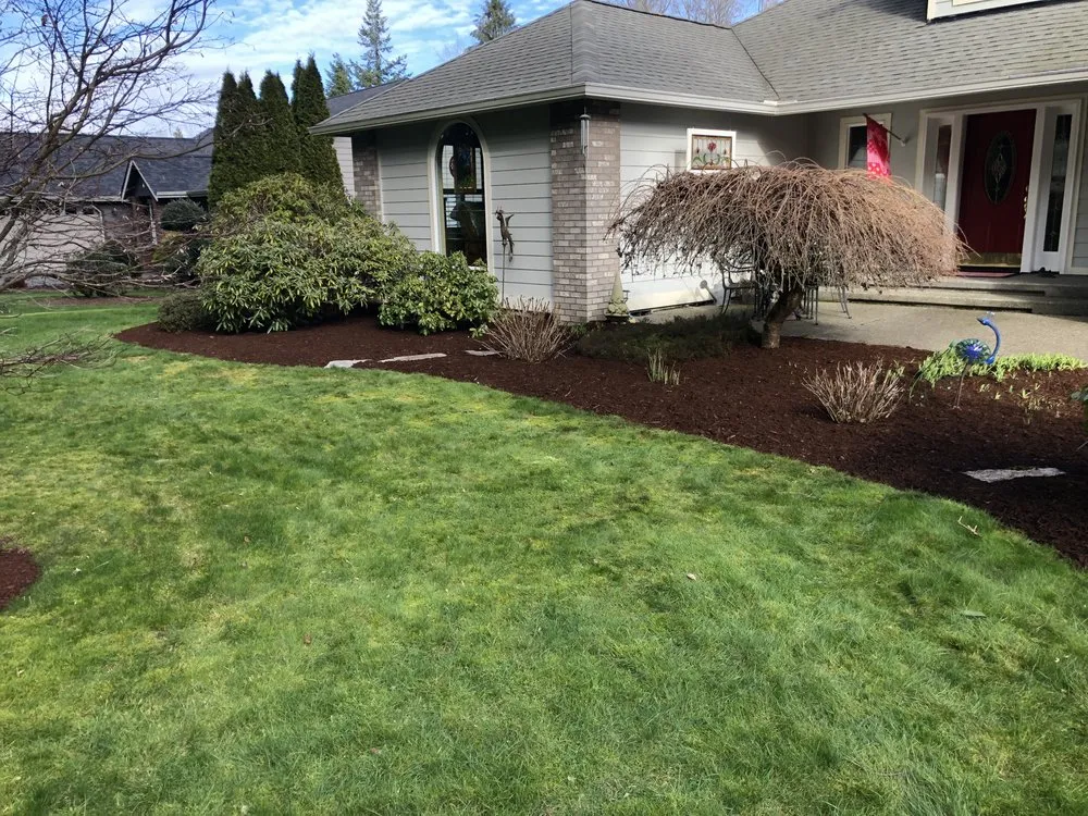 Custom yard maintenance for beautiful yards in Chehalis, WA by Thomas Home Services