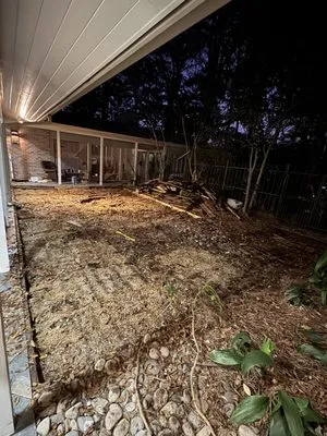 Thomas Land Management Services Logo