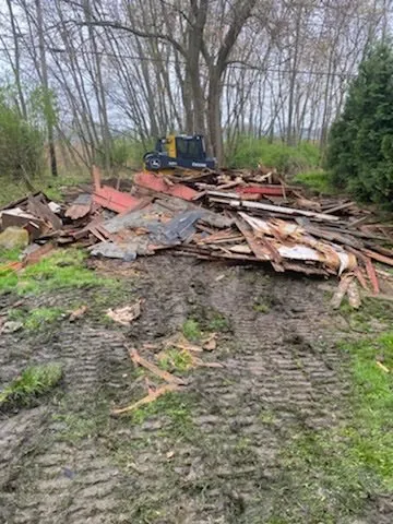 Top-rated yard maintenance in Valparaiso, IN - Thomas Land Services