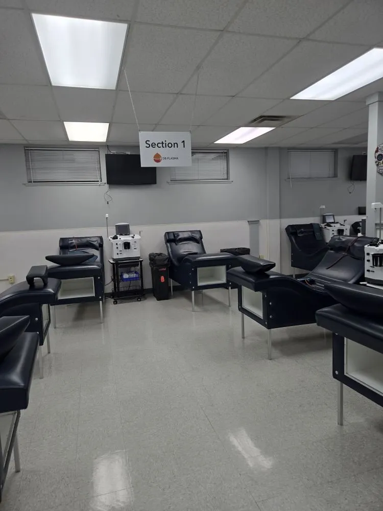 Professional landscaping services for beautiful yards in Jackson, TN by Thomas Lawancare and Janitorial Service