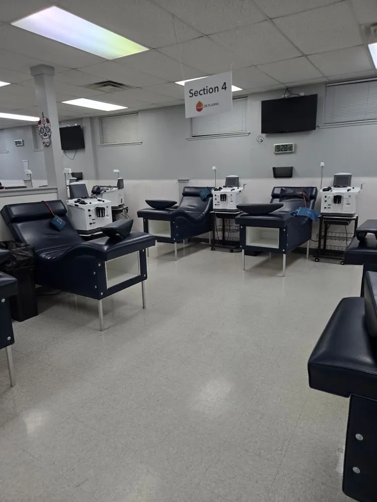 Custom garden landscaping for outdoor upgrades in Jackson, TN by Thomas Lawancare and Janitorial Service