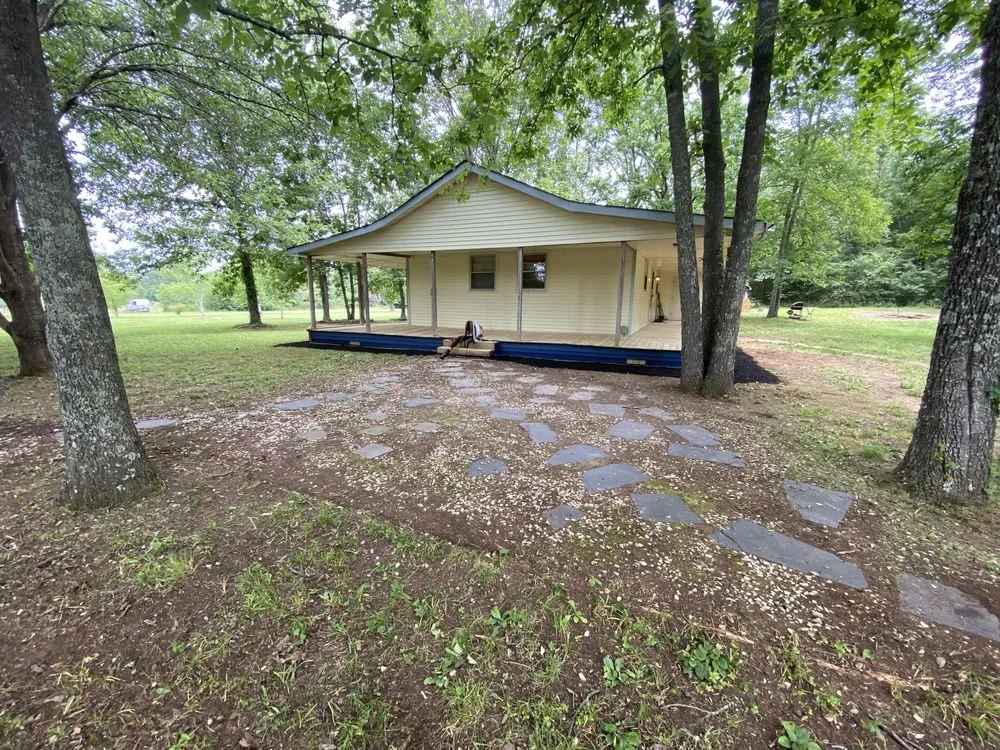 Local landscape design experts serving Rockvale, TN - Thomas Lawn and Landscaping