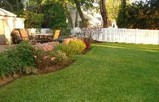 Reliable lawn care service experts serving Springfield, MA - Thomas P Ryland