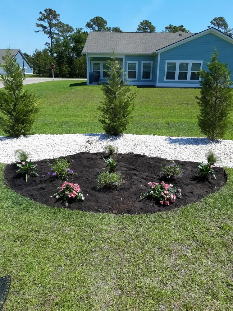 Top-rated garden landscaping in Myrtle Beach, SC by Thomas Shipley