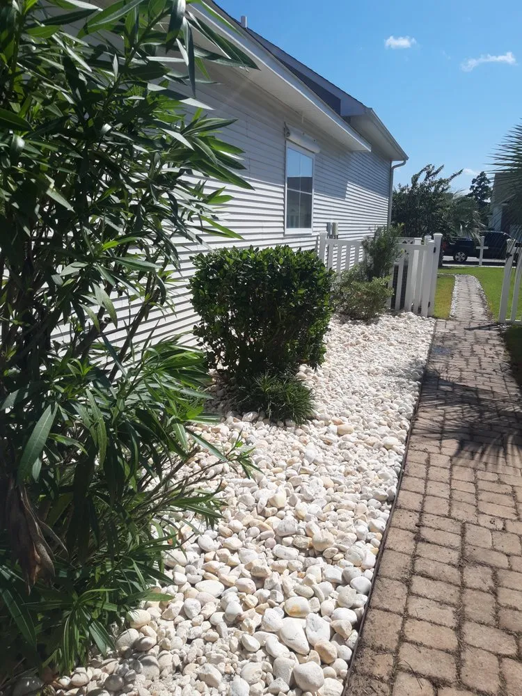 Top-rated garden landscaping in Myrtle Beach, SC - Thomas Shipley