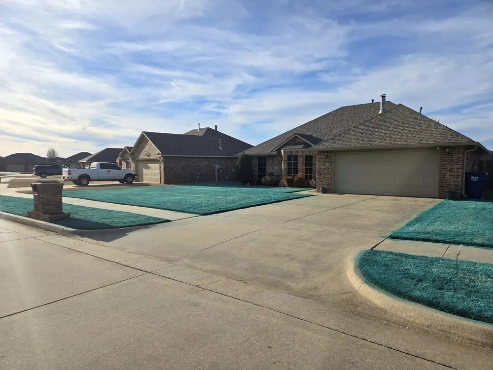 Expert yard maintenance in Yukon, OK - Thomason Lawn Care