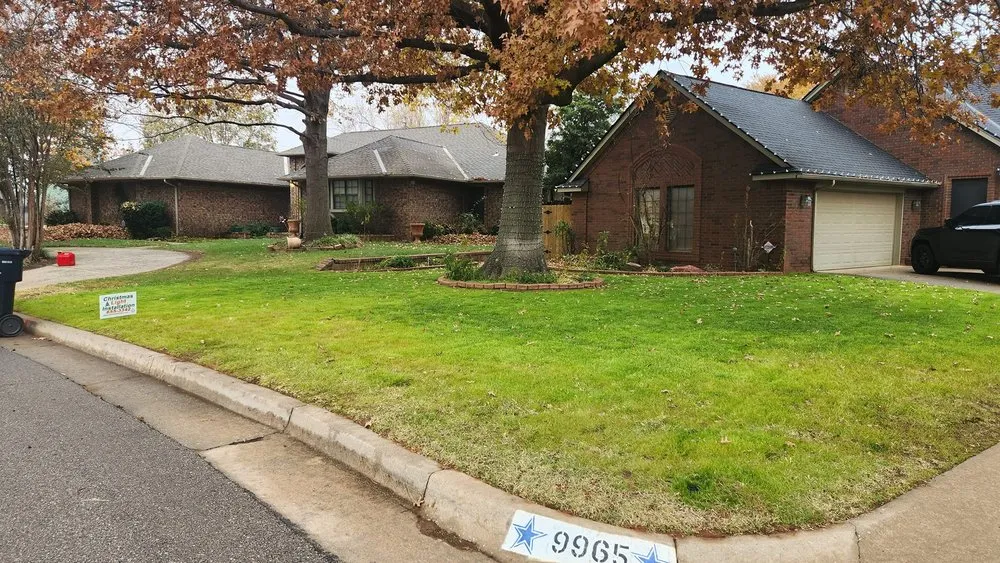 Top-rated landscape installation for homes in Yukon, OK by Thomason Lawn Care