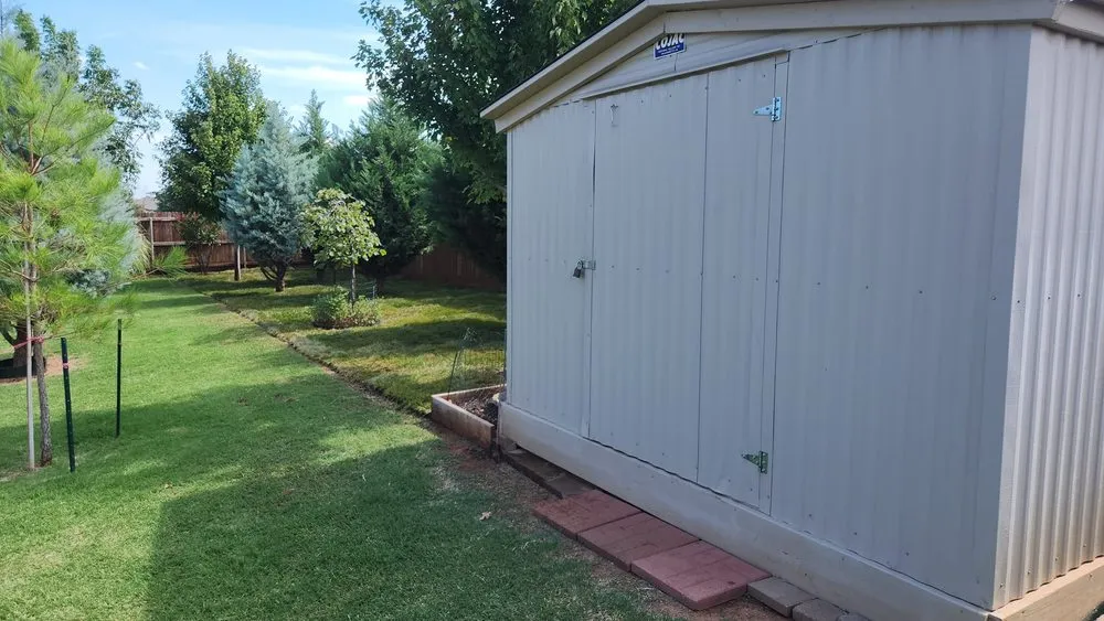 Top-rated landscape installation in Yukon, OK by Thomason Lawn Care