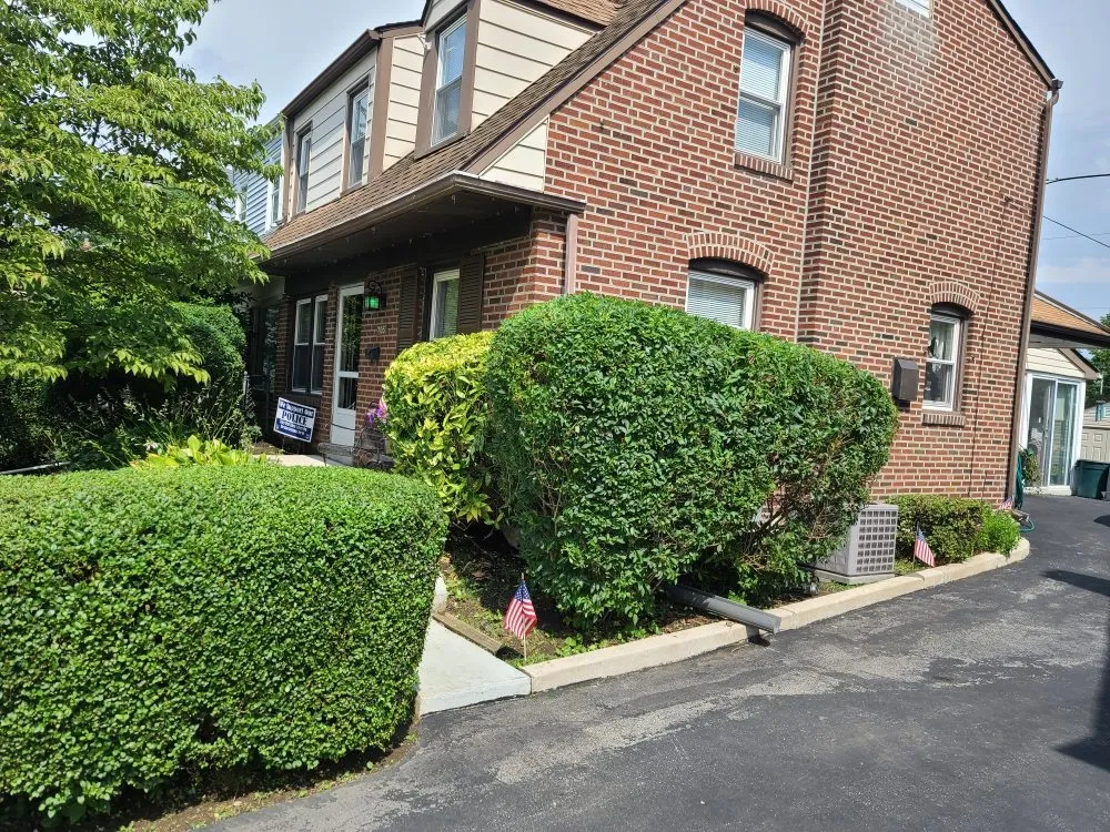 Trusted outdoor landscaping in Sharon Hill, PA - Thompson & Sons Landscaping