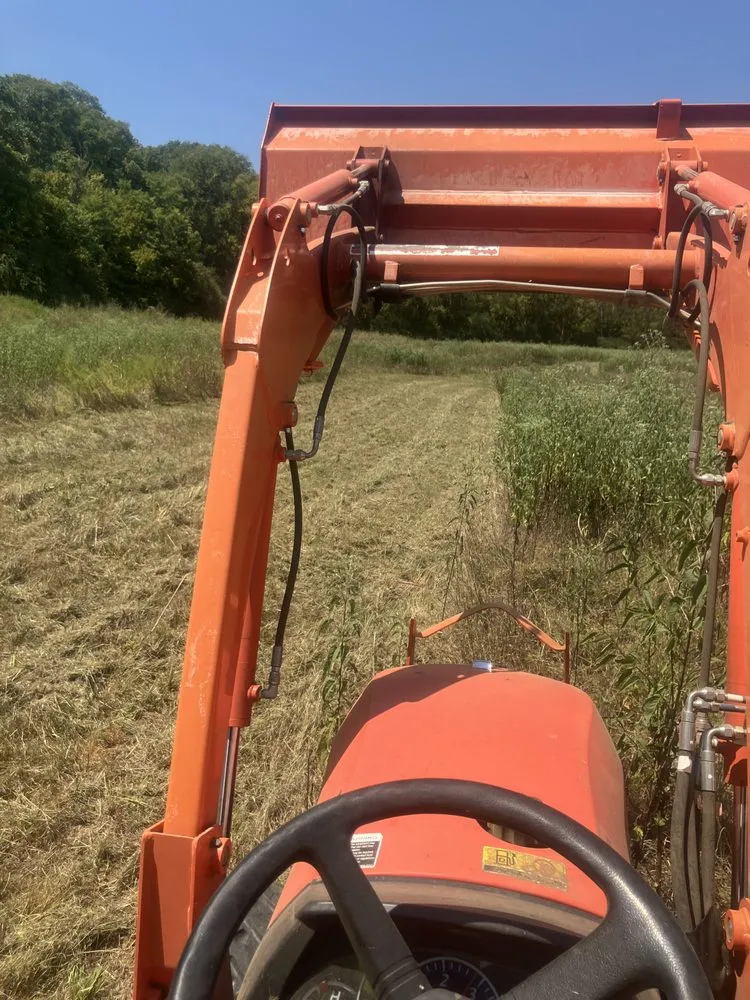 Local lawn mowing service experts serving Ashland City, TN - Thompson Fleet Repair