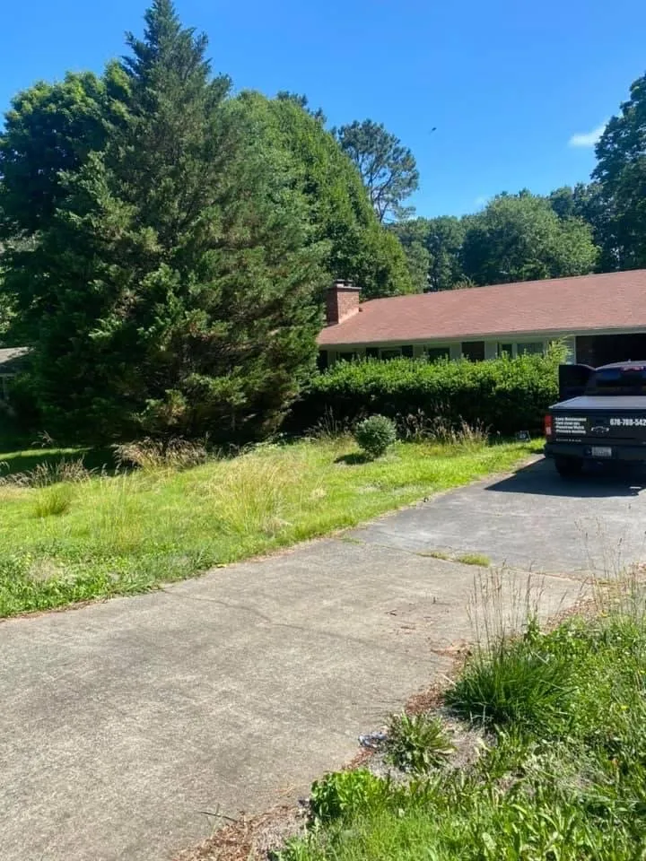 Top-rated residential landscaping with custom design in Holly Springs, GA by Thompson Landscape