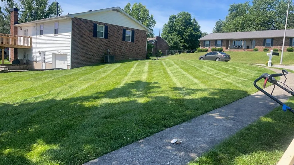 Trusted garden landscaping in Nicholasville, KY by Thompson Landscaping