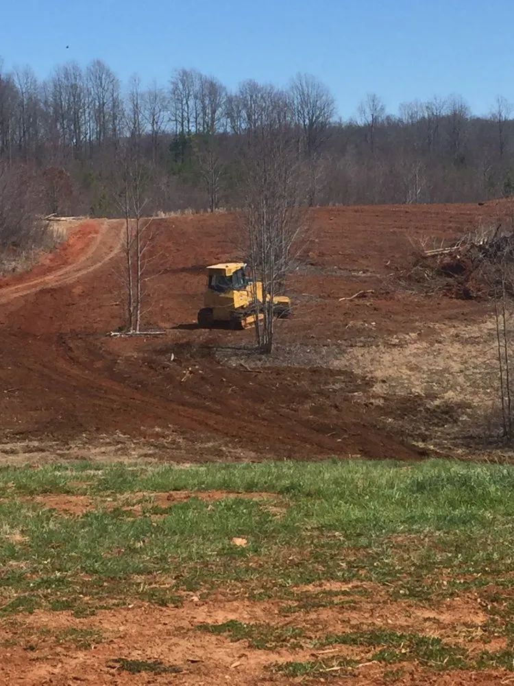 Local landscaping services with custom design across Edmond, OK - Thompson Outdoors