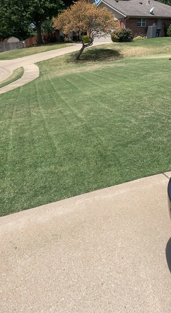 Affordable outdoor landscaping for beautiful yards in Bartlesville, OK by Thompson Services