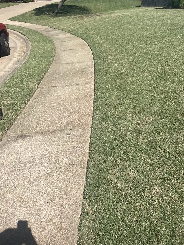 Professional lawn care service in Bartlesville, OK by Thompson Services