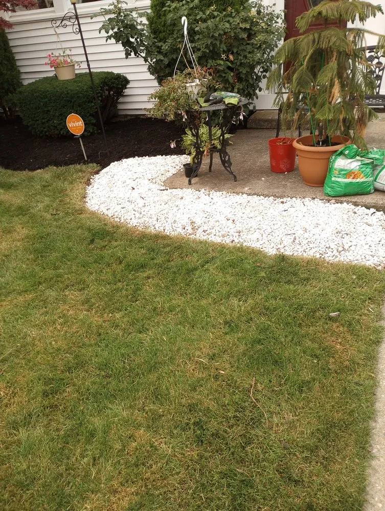 Custom lawn mowing service for residential properties across Buffalo, NY - Thompson's landscaping