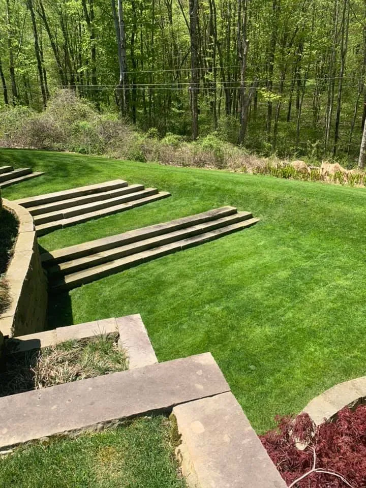 Reliable yard maintenance in McKees Rocks, PA - Thompson’s Lawn Care & Gardening Service