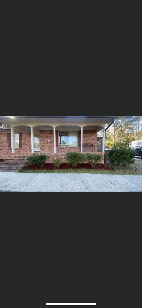 Expert lawn care service for beautiful yards across Charleston, SC - Thompson’s Lawncare and Landscape