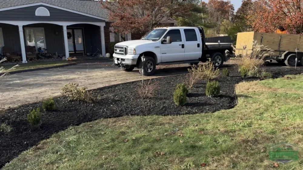 Professional lawn mowing service with custom design across St Louis, MO - Thornhill Lawncare