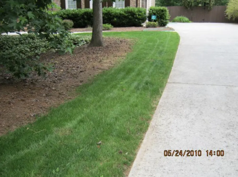 Custom outdoor landscaping in Stone Mountain, GA - Thornton Advantage Lawn Care