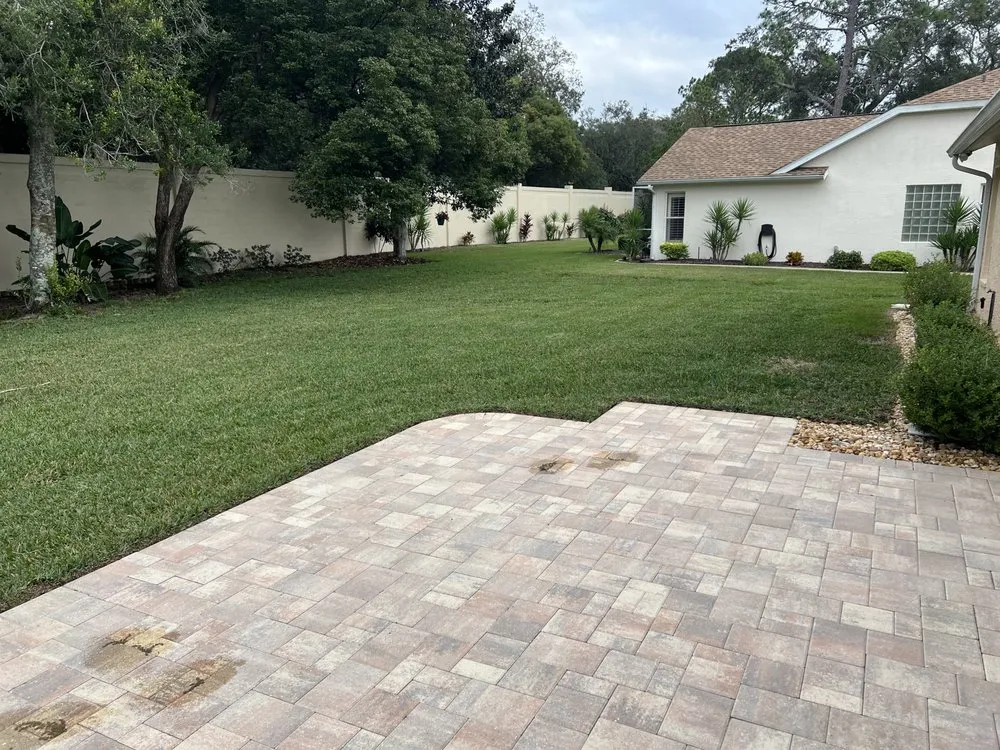 Expert garden landscaping in Hudson, FL - Thornton's Lawn and Pest Control