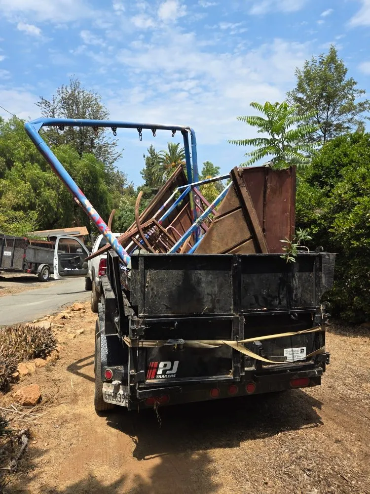 Trusted yard cleanup service in San Diego, CA - Thorson's Lawn Care