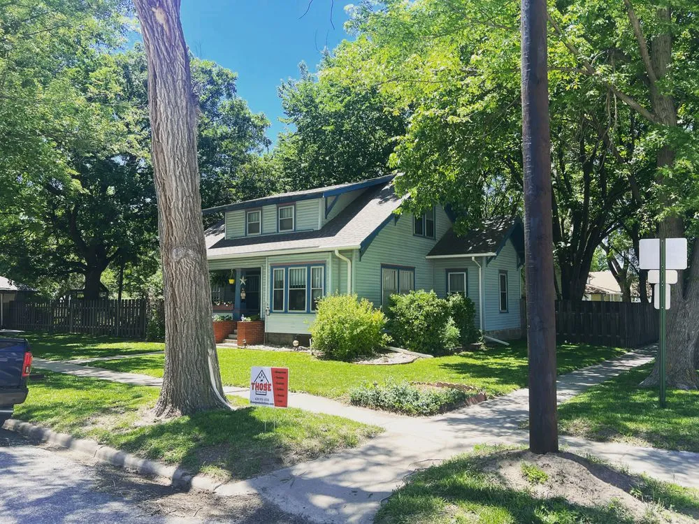 Top-rated yard cleanup service in Hesston, KS by Those Pest Solutions