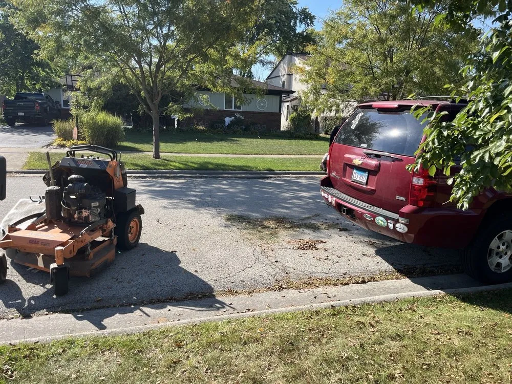 Local lawn care service for homes in Oak Forest, IL by Three Brothers Landscaping