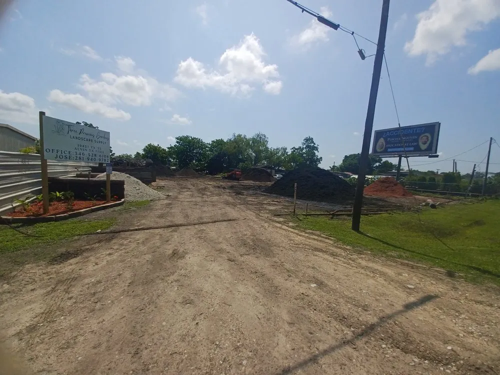Custom yard cleanup service for residential properties across Alvin, TX - Three Precious Gardens Landscape Supply