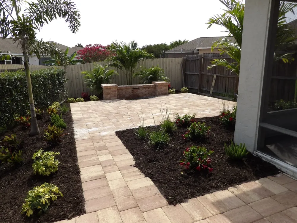 Affordable lawn care service in Palmetto, FL - Three Seasons Outdoor Living & Landscapes