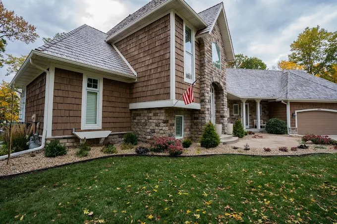 Professional lawn mowing service in Scottsdale, AZ - Three Timbers