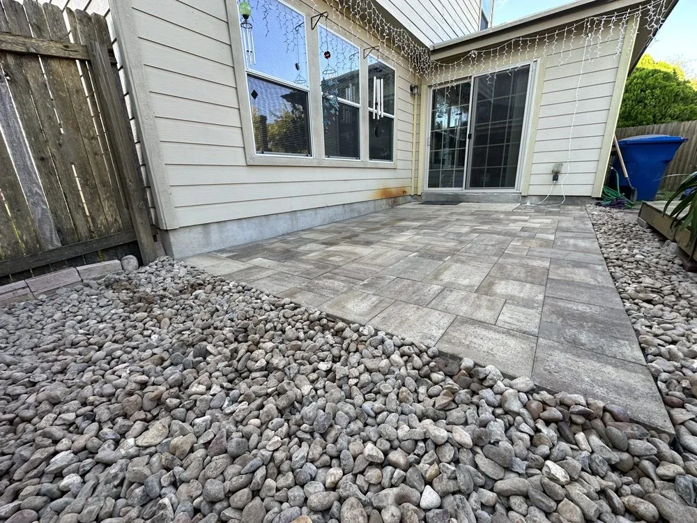 Expert outdoor landscaping in San Antonio, TX - Three Vines Landscaping