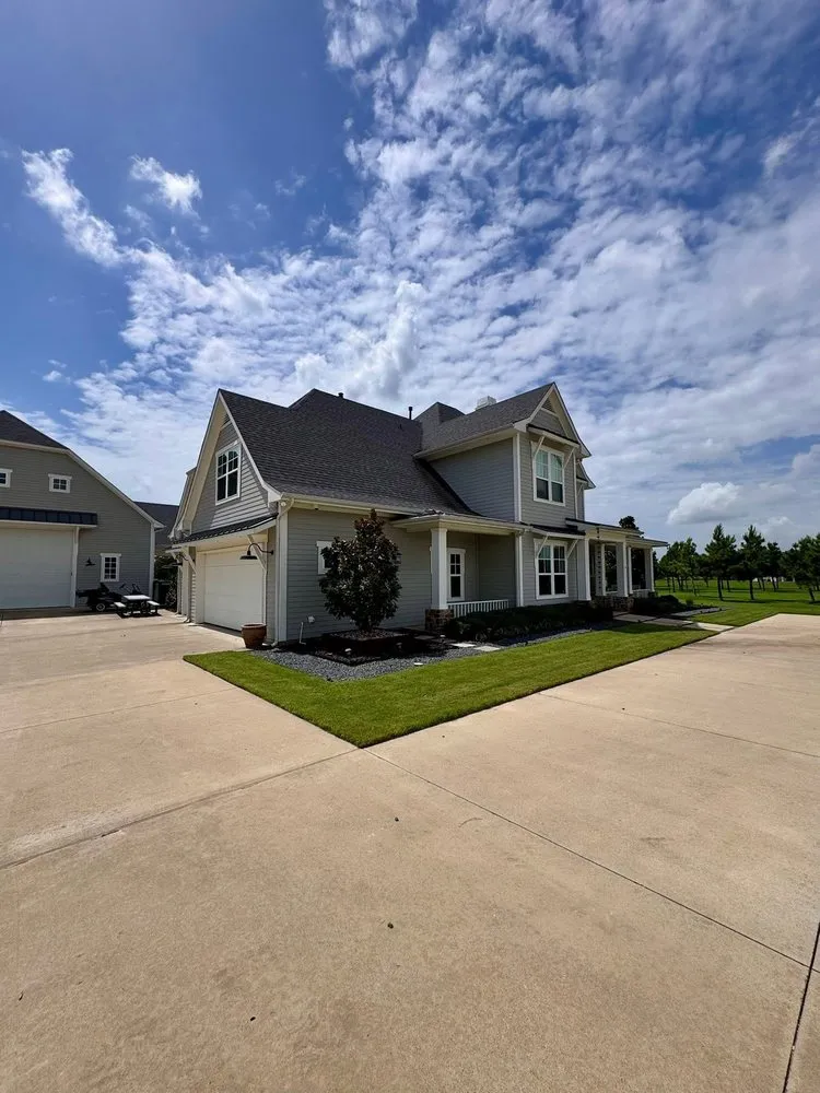 Custom lawn mowing service experts serving McKinney, TX - Three Vines