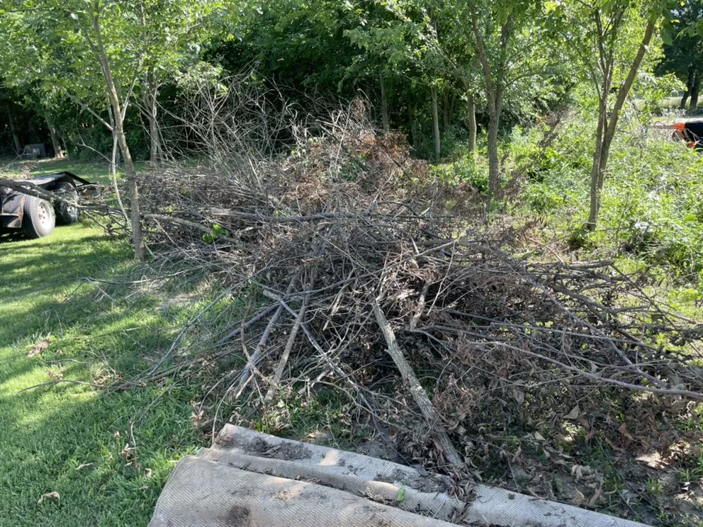 Local landscape installation experts serving Prairie Grove, AR - Threet’s Lawn And Transport