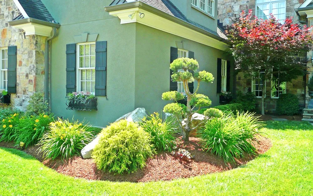 Top-rated lawn care service in Knoxville, TN by Thress Nursery Gardens
