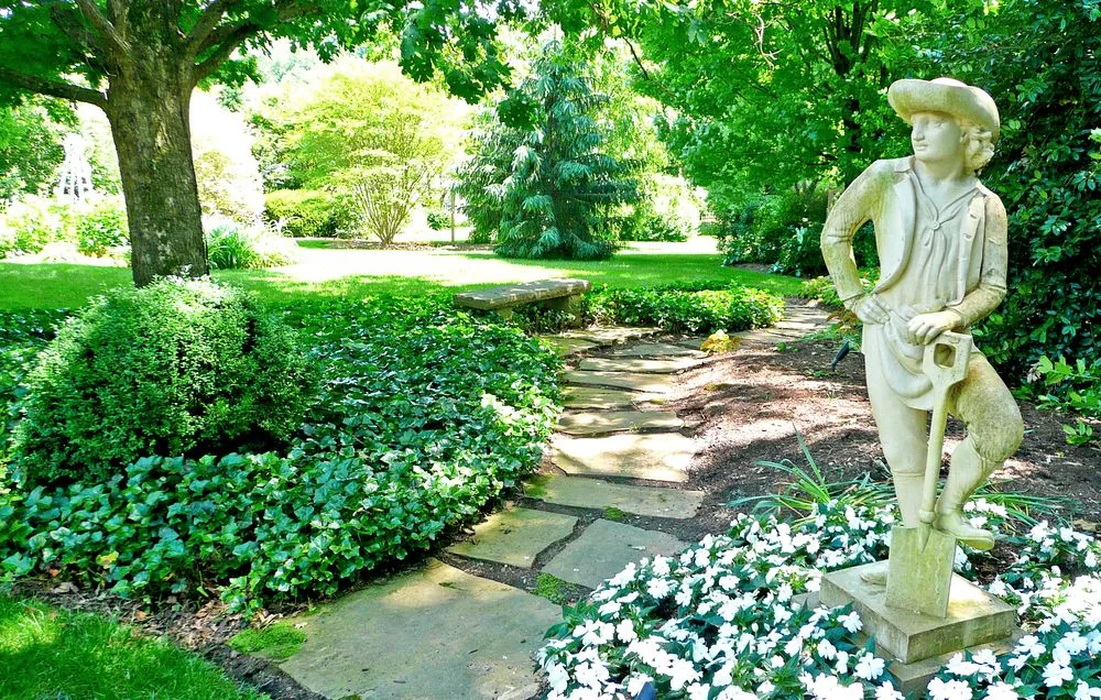 Expert landscape design near you in Knoxville, TN by Thress Nursery Gardens