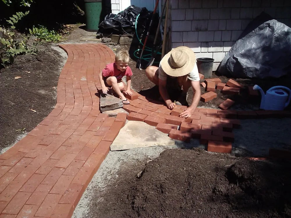 Trusted lawn mowing service for beautiful yards across Seattle, WA - Thriving Garden Design