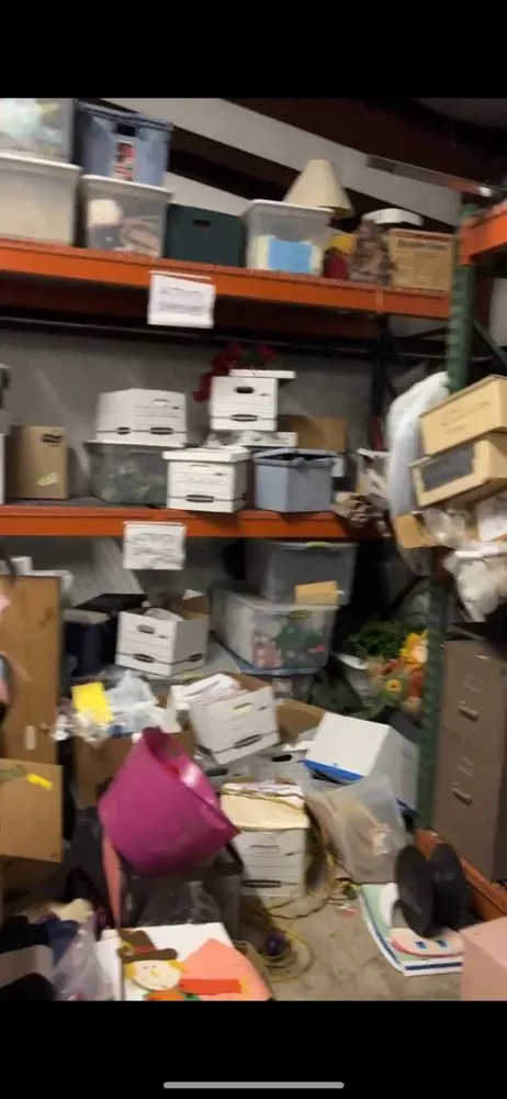 Reliable yard maintenance for year-round maintenance in Clarksville, TN by Through The Blue Lawn & Maintenance