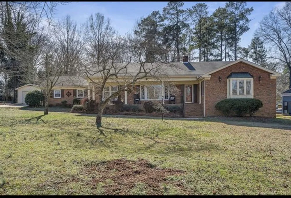 Top-rated lawn mowing service with custom design across Fort Mill, SC - Thrower Landscaping