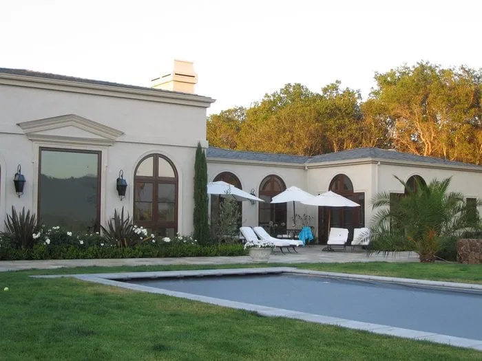 Top-rated yard cleanup service in San Francisco, CA by Thumbellina Gardens