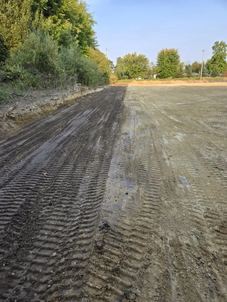 Local landscaping services in North Branch, MI - Thumbs up excavation