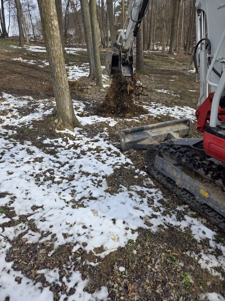 Expert garden landscaping in North Branch, MI - Thumbs up excavation