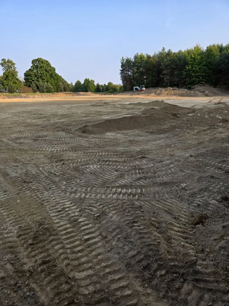 Affordable yard maintenance with custom design in North Branch, MI by Thumbs up excavation