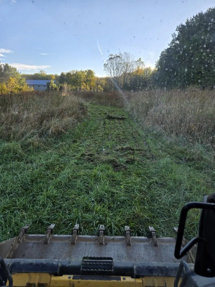 Trusted residential landscaping experts serving North Branch, MI - Thumbs up excavation