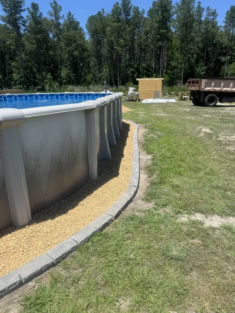 Expert outdoor landscaping in Fayetteville, NC - Thumbs Up Landscaping