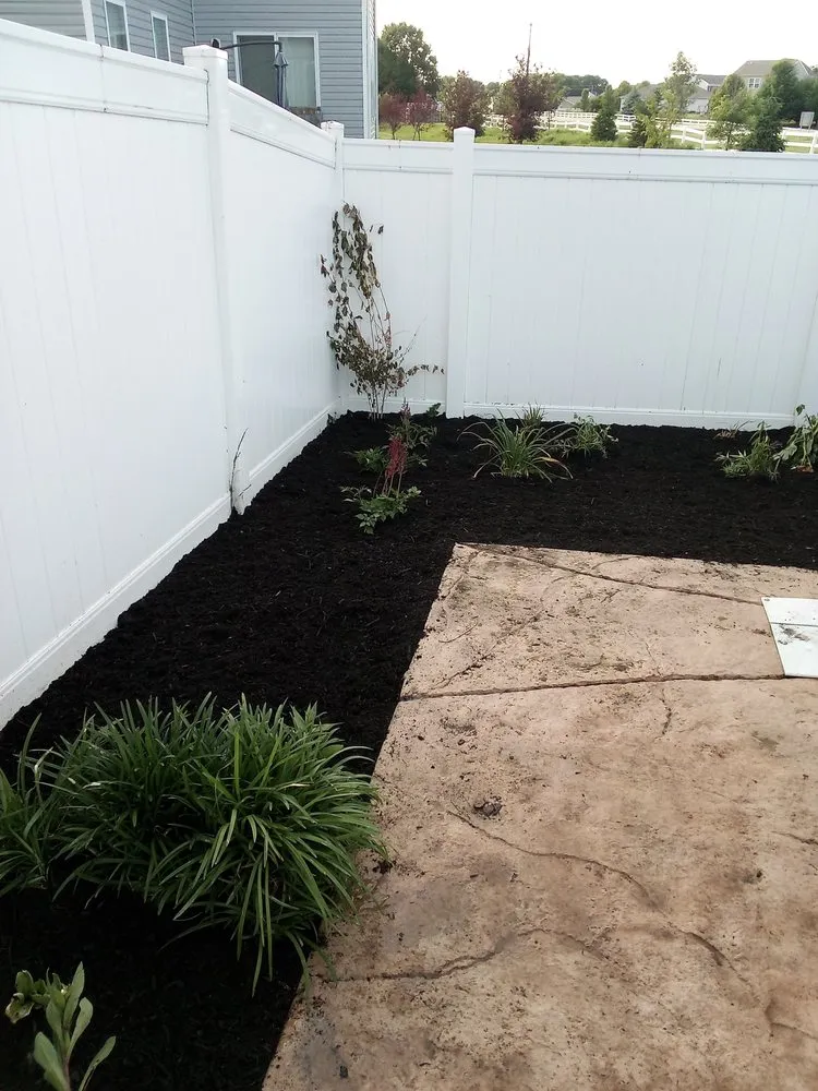 Custom lawn mowing service for outdoor upgrades across Columbus, OH - Thumper's Landscaping