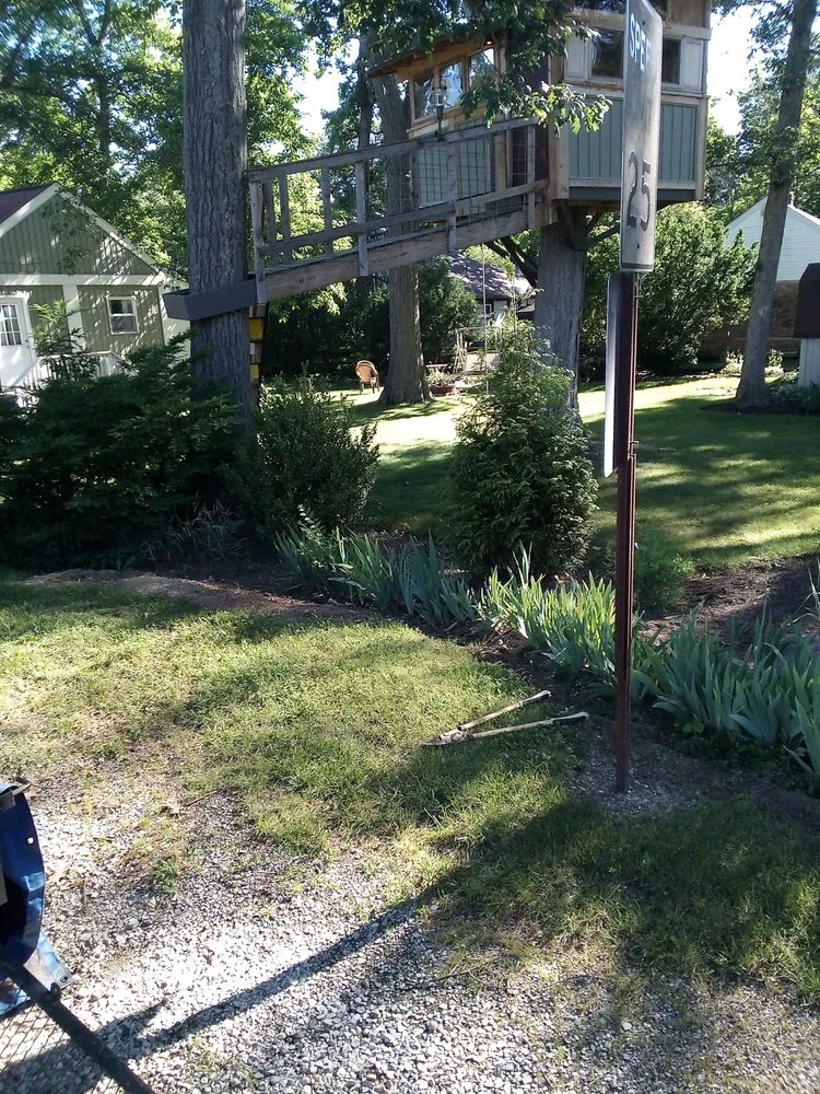 Reliable landscaping services experts serving Columbus, OH - Thumper's Landscaping