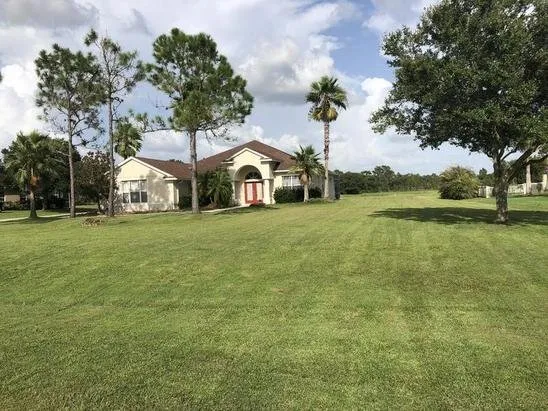 Trusted garden landscaping experts serving Bradenton, FL - Thunder Lawn Care and Landscape